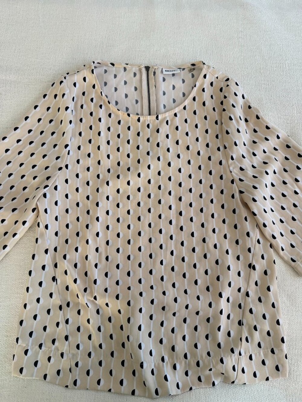 DKNY Cream Black Polka Dot Blouse Size S/M Sheer 3/4 Sleeve Minimal Chic Top